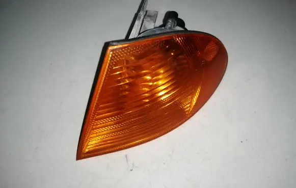 BMW 3 E46 Front indicator light 1315106140 6902765