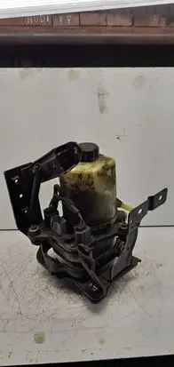 Ford Focus Power steering pump 4m513k514ac