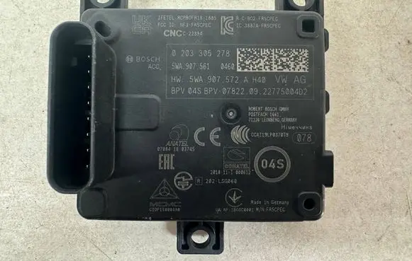 Volkswagen Golf VIII Distronic sensor radar 5WA907572A 5WA907572 5WA.907.572.A