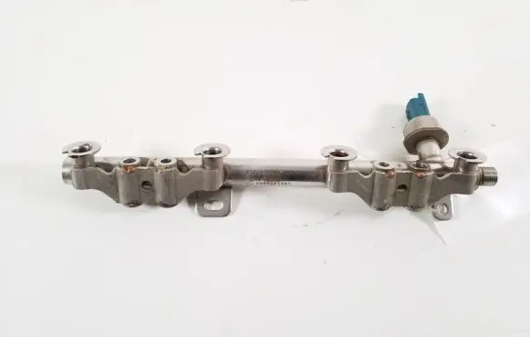 Renault Captur Fuel main line pipe 175226637R