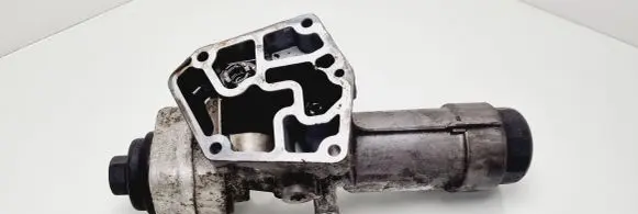 Skoda Octavia Mk1 (1U) Oil filter mounting bracket 038115389D