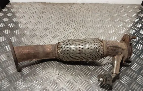 KIA Sorento Muffler pipe connector clamp 