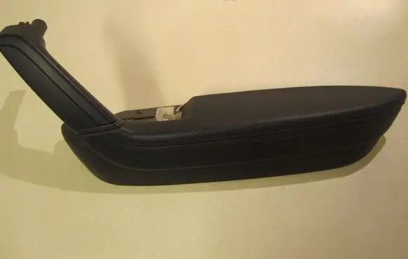 Other rear door trim element