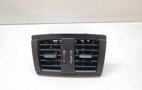BMW 3 F30 F35 F31 Rear air vent grill 9265350
