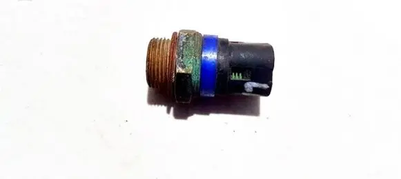 Renault Laguna I Coolant temperature sensor 268063