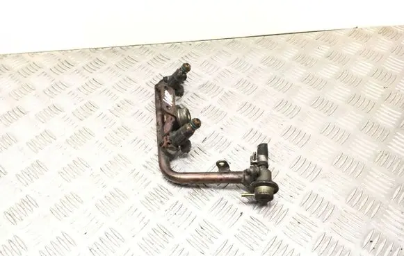 Subaru Legacy Fuel injector 0014820 FBJC101