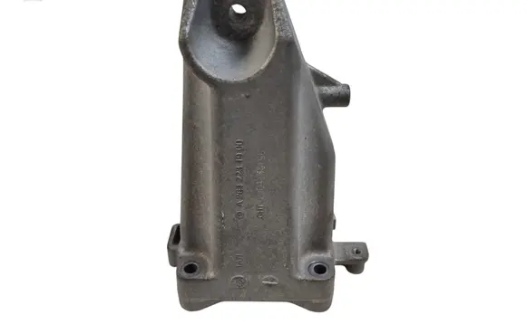 Mercedes-Benz C W205 Engine mounting bracket A2642231900 200413B190 GHT