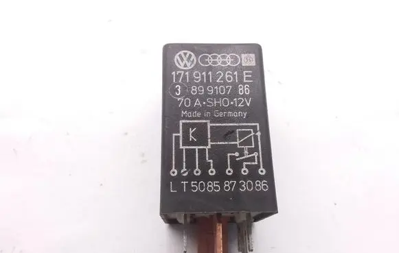 Volkswagen Transporter - Caravelle T4 Other relay 171911261E LT5085873086