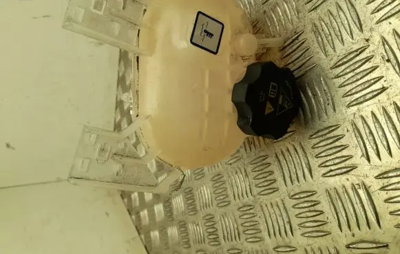Jeep Compass Coolant expansion tank/reservoir 68161176AA