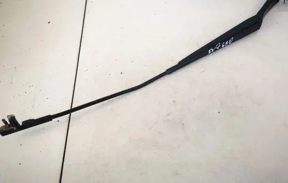 Front wiper blade arm