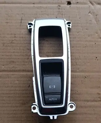BMW X5 E70 Gear shifter surround trim plastic 61316975467 6975467