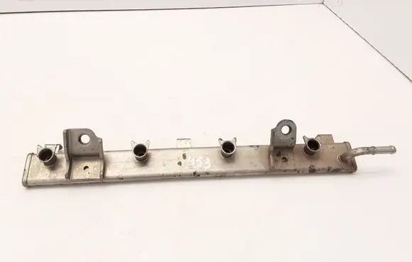 Suzuki Swift I Fuel main line pipe