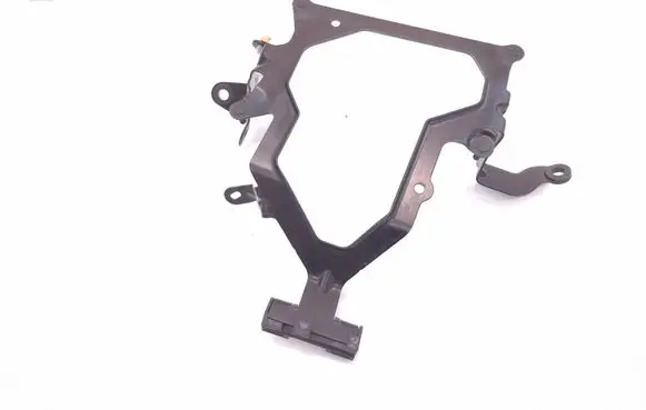 BMW 6 F06 Gran coupe Engine control unit holder 7610565 23310110