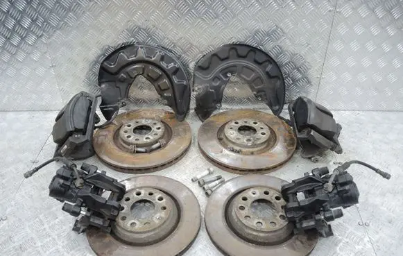 Volkswagen Golf VII Brake discs and calipers set 5Q0