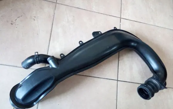Ford Kuga II Air intake hose/pipe F1F19C623B