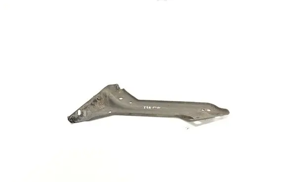 Audi Q5 SQ5 Fender mounting bracket