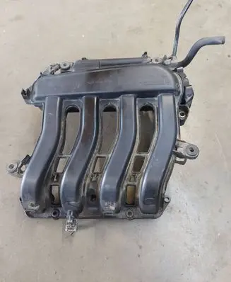 Renault Clio III Intake manifold 8200275053