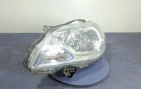 Suzuki SX4 Headlight/headlamp 100-17733