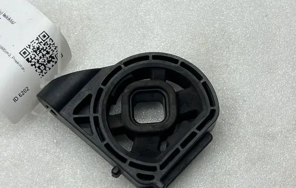 Hyundai Ioniq Radiator mount bracket 25333F2000