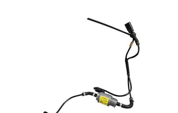 Volkswagen PASSAT B8 Webasto circulation pump for autonomous heater 9031364A