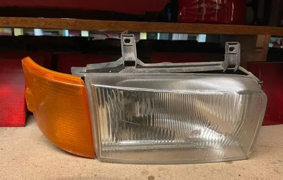 Volkswagen Transporter - Caravelle T4 Headlight/headlamp 30213637000