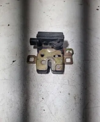 Mini One - Cooper R50 - 53 Tailgate/trunk/boot lock/catch/latch 7112349