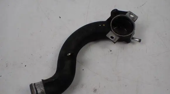 Mercedes-Benz CL C216 Engine coolant pipe/hose A2752000352