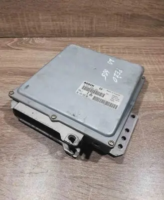 Peugeot 605 Engine control unit/module ECU 0261200683 961494588016