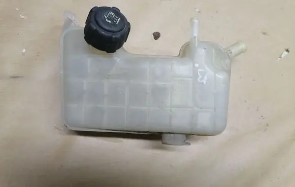 Renault Scenic II - Grand scenic II Coolant expansion tank/reservoir 8200262036