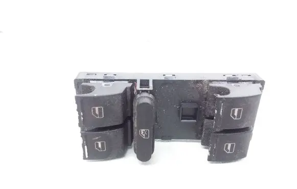 Volkswagen PASSAT B6 Electric window control switch 1K4959857