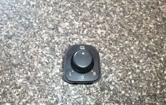 Volkswagen PASSAT B6 Wing mirror switch 1K0959565H