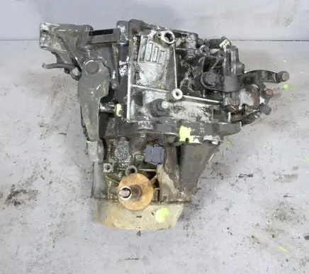 Manual 5 speed gearbox