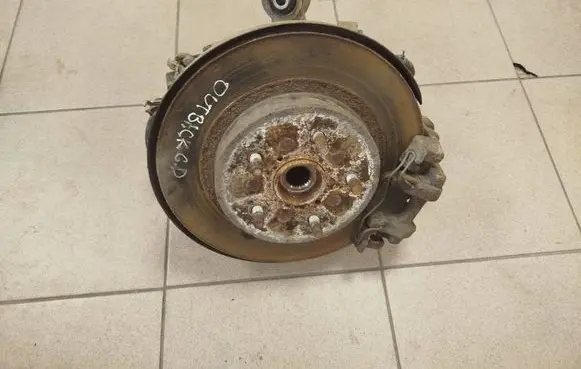 Subaru Outback (BS) Rear wheel hub spindle/knuckle 26620AL020