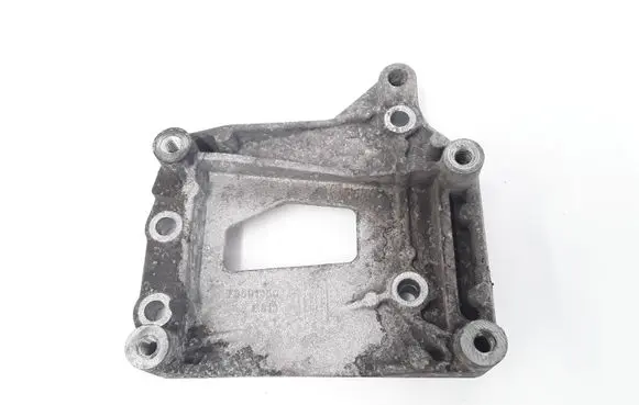 Lancia Musa A/C compressor mount bracket 73501350