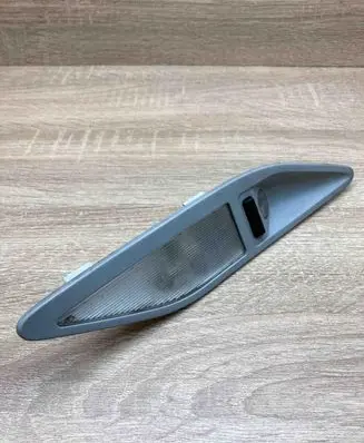 BMW 5 E39 Rear seat light 8363612