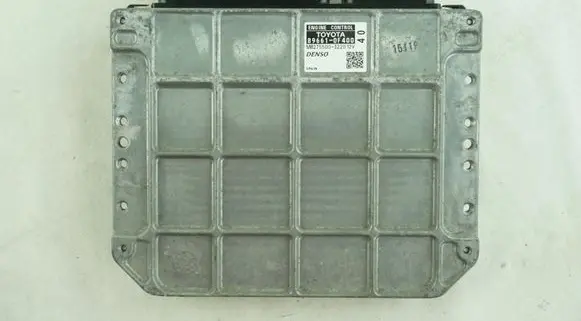 Toyota Verso Engine control unit/module 896610F400