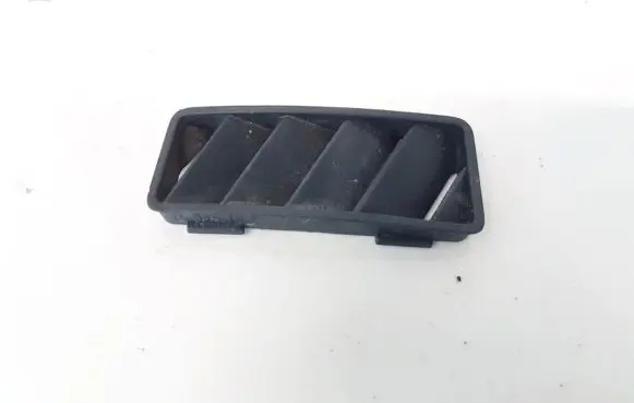 Audi A4 S4 B7 8E 8H Dash center air vent grill
