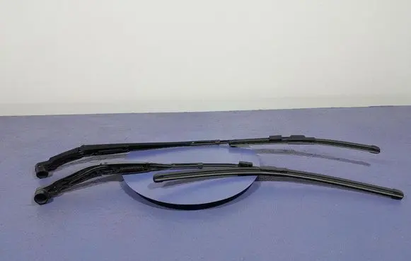 Alfa Romeo 33 Front wiper blade arm 
