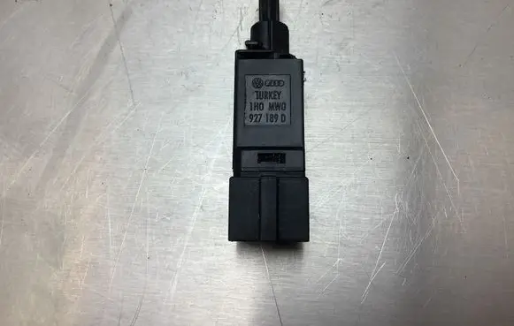 Volkswagen Sharan Brake pedal sensor switch 927189D