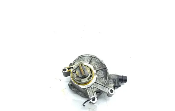 BMW X6 E71 Vacuum pump 8605976 860597601