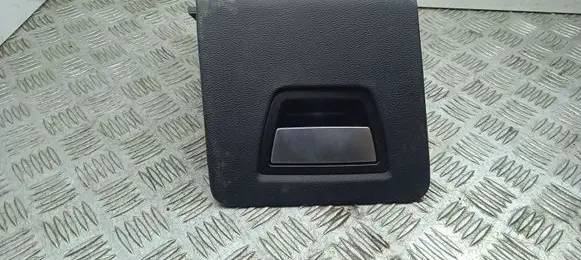 Maserati Ghibli Front trunk storage compartment 670017370