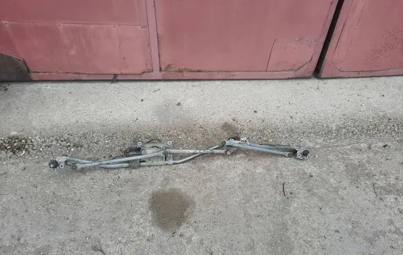 Opel Zafira A Front wiper linkage and motor 404496 2472CMA