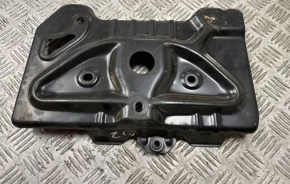 Battery tray