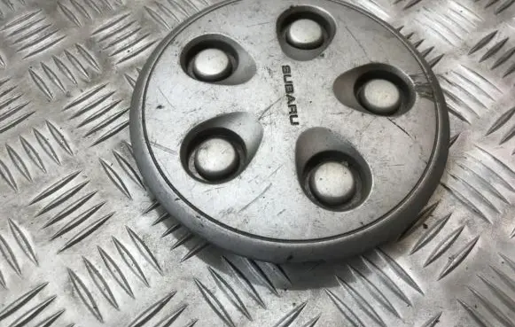 Subaru Impreza I Original wheel cap