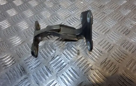 BMW X5 E70 Front door upper hinge 633071007