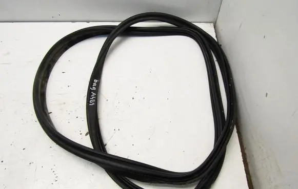 Audi A4 S4 B9 Trunk rubber seal (body) 083211