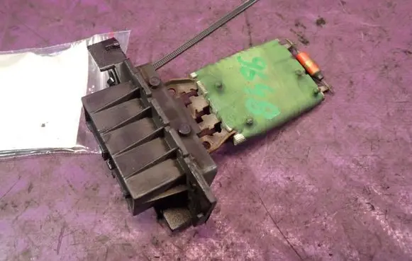Fiat Punto (199) Heater blower motor/fan resistor