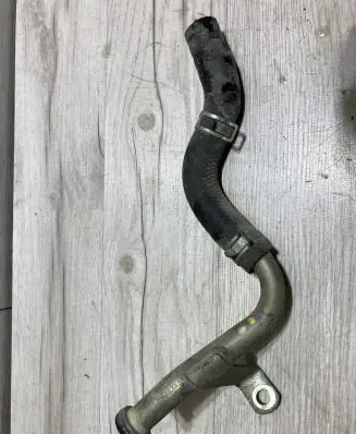 Mitsubishi Pajero Engine coolant pipe/hose