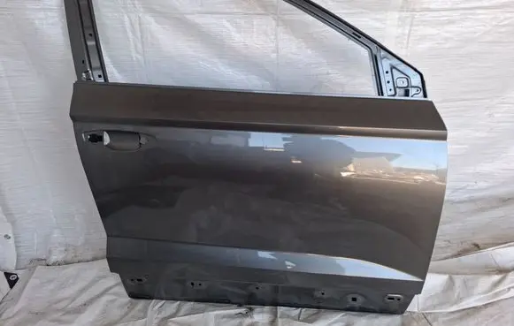 Skoda Karoq Front door 575831312