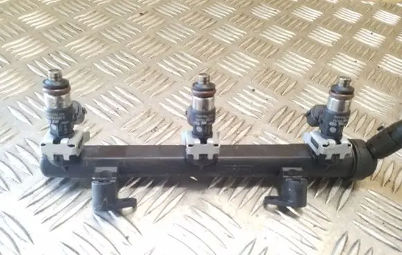 Volkswagen Up Fuel injector 0280151282 04C133313N 04C133317J